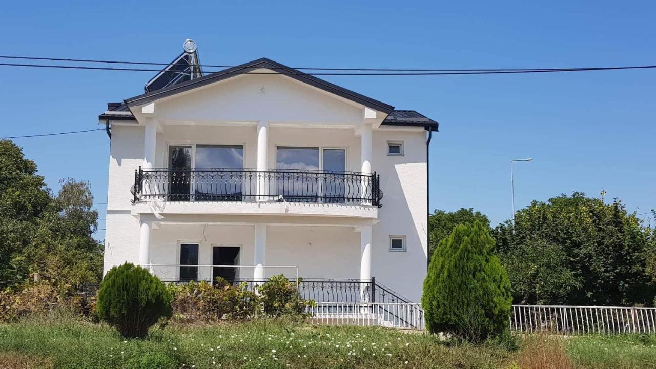 Villa Bratislava Демир-Капія Екстер'єр фото